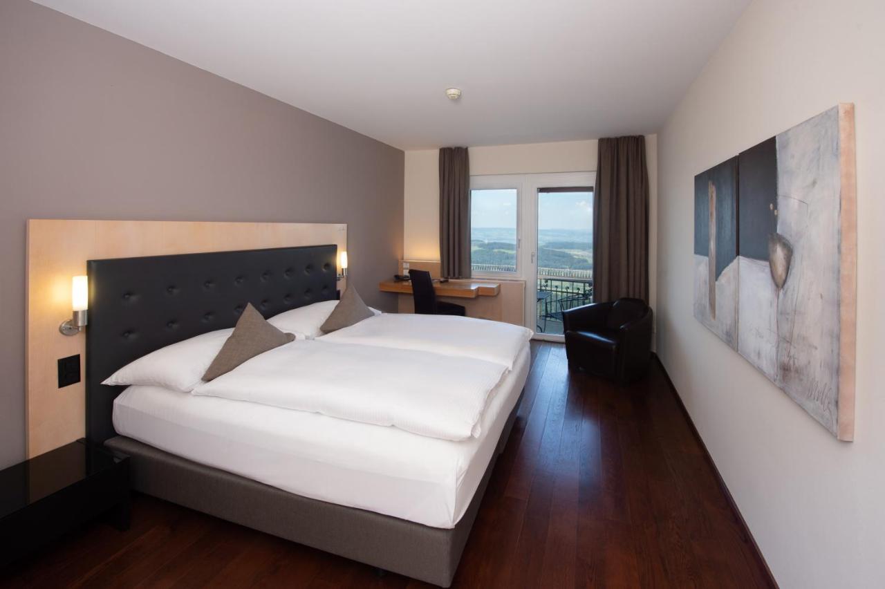 Hotel Uto Kulm Car-Free Hideaway In Zurich Bonstetten Rom bilde